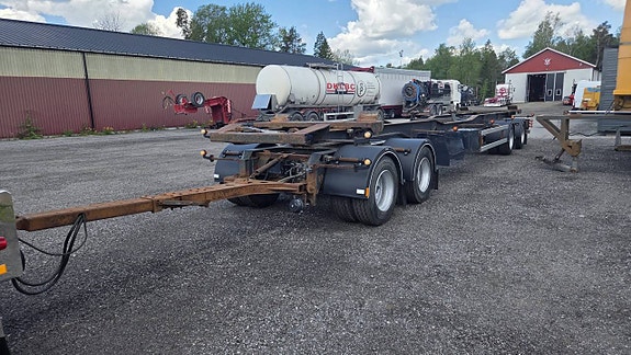 Fyraxligt lastväxlarsläp