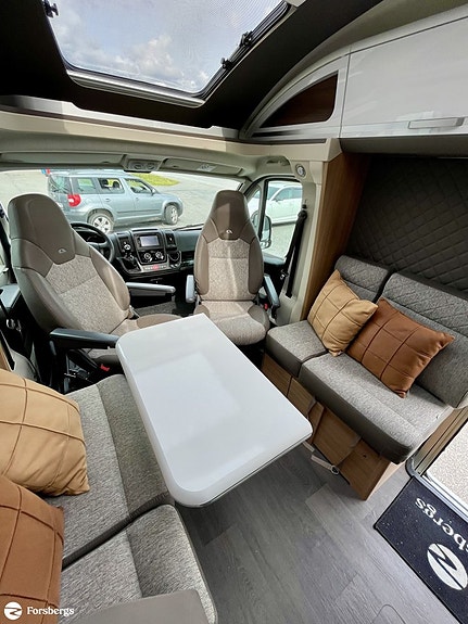 Adria Coral PLUS 670 DC / QUEENBED / ALDE / DRAGKROK 21 of 21