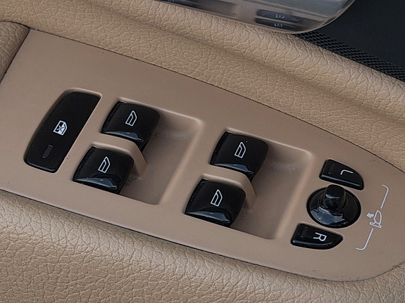 Volvo XC90 17 of 25