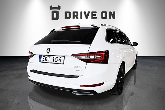 Skoda Superb 4 of 5