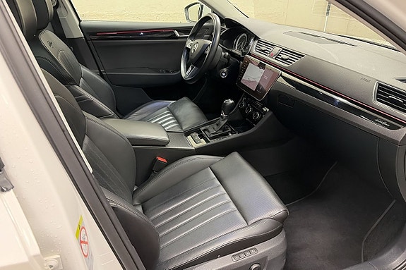 Skoda Superb 6 of 24