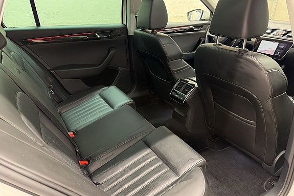 Skoda Superb 13 of 24