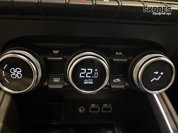 Renault Clio 24 of 27