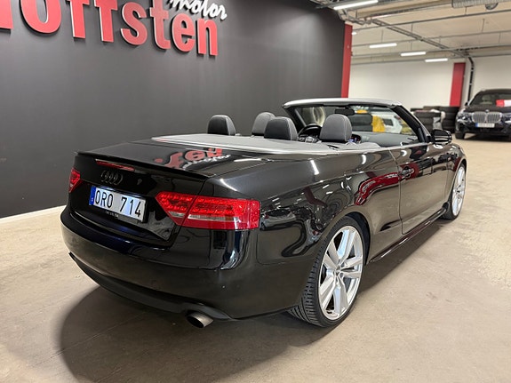 Audi A5 3 of 17