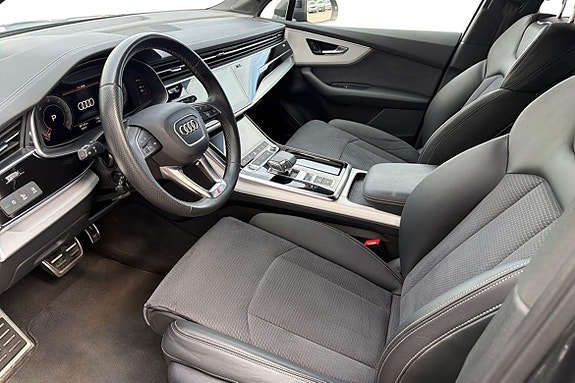 Audi Q7 10 of 24