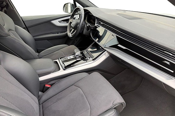 Audi Q7 7 of 24