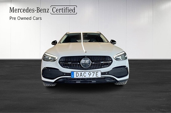 Mercedes-Benz C220 d 2 of 5