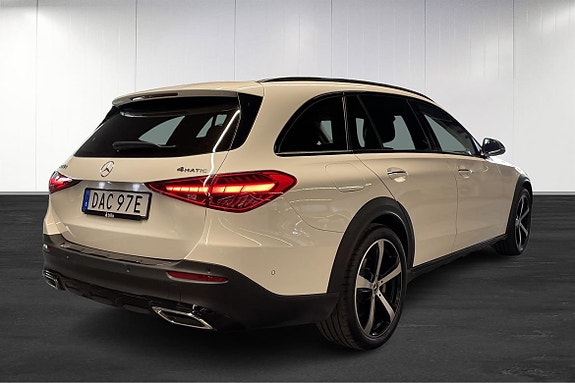 Mercedes-Benz C220 d 4 of 5