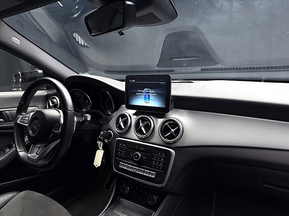 Mercedes-Benz CLA220 d 16 of 30