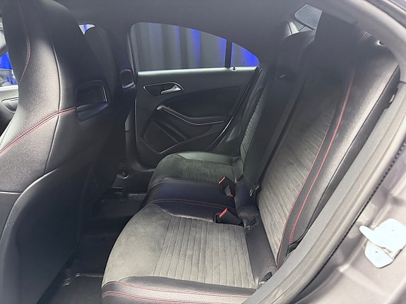 Mercedes-Benz CLA220 d 14 of 30