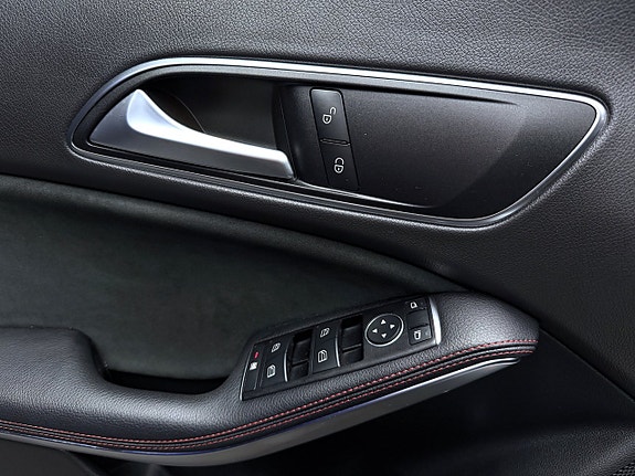 Mercedes-Benz CLA220 d 21 of 30