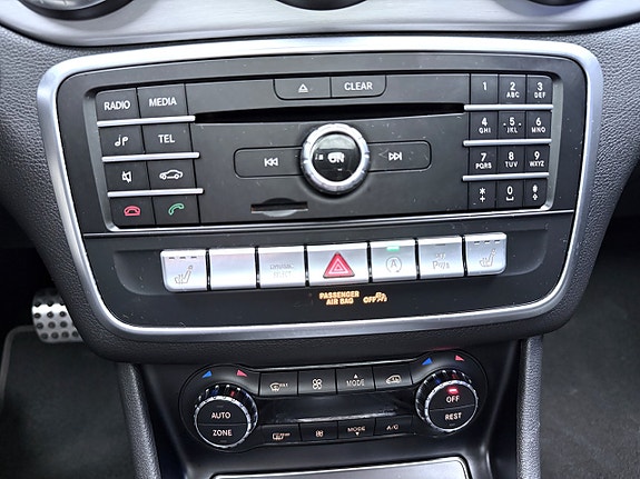 Mercedes-Benz CLA220 d 27 of 30