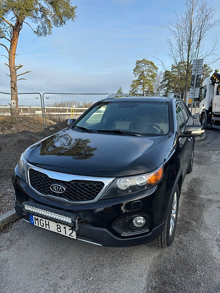 Kia Sorento 2 of 5