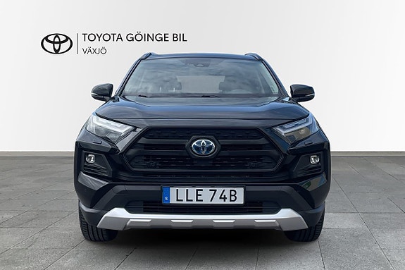 Toyota RAV4 6 of 22