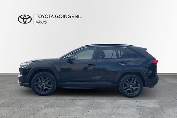 Toyota RAV4 4 of 5