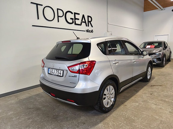 Suzuki S-Cross 7 of 14