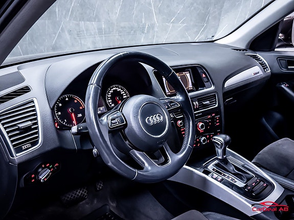 Audi Q5 12 of 27