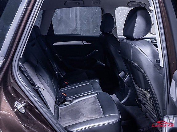 Audi Q5 16 of 27