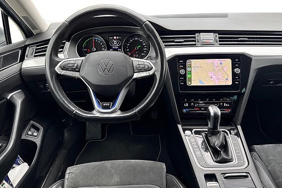 Volkswagen Passat 11 of 25