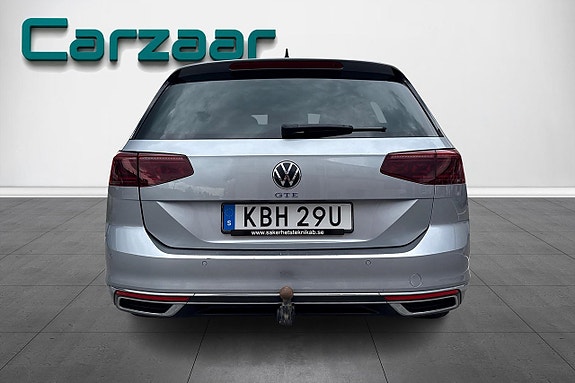 Volkswagen Passat 4 of 25