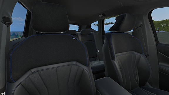 BMW iX3 10 of 13