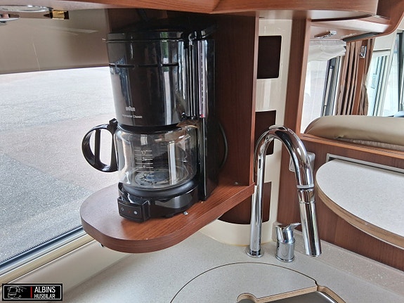 Carthago Chic E-Line I58 XL / Hydrauliska stödben 20 of 21