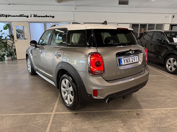 MINI Countryman Cooper D 4 of 5