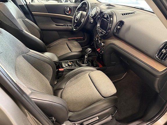 MINI Countryman Cooper D 9 of 17