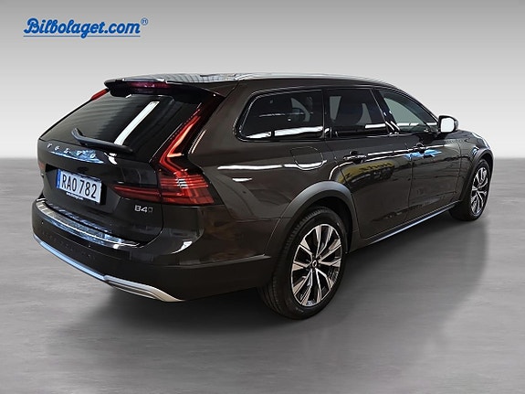 Volvo V90 Cross Country 5 of 12