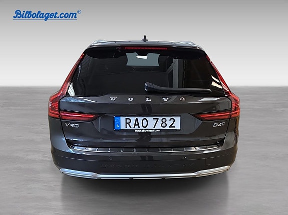 Volvo V90 Cross Country 6 of 12