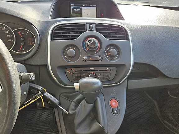 Renault Kangoo Express 17 of 26
