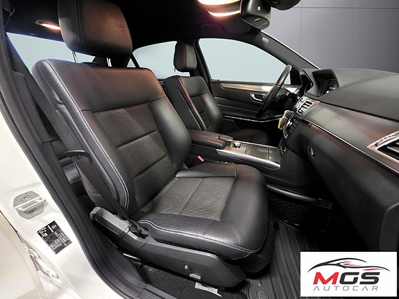 Mercedes-Benz E220 12 of 25