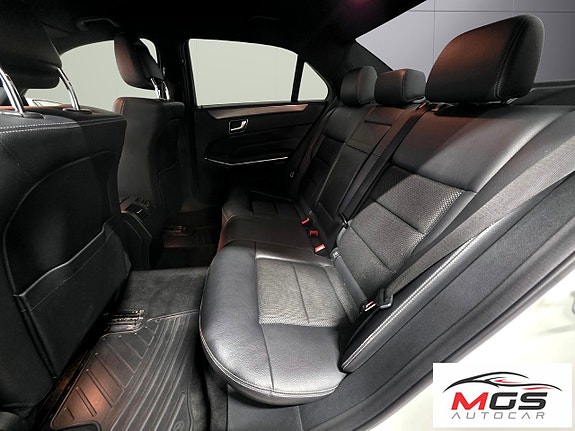 Mercedes-Benz E220 14 of 25