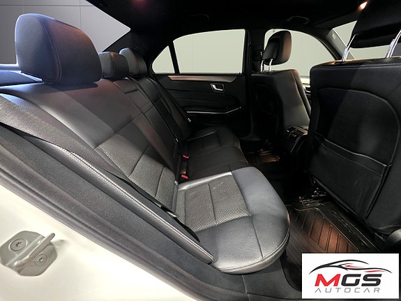 Mercedes-Benz E220 13 of 25