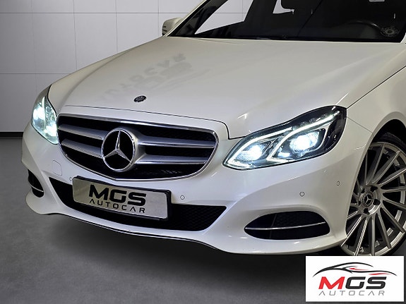Mercedes-Benz E220 17 of 25