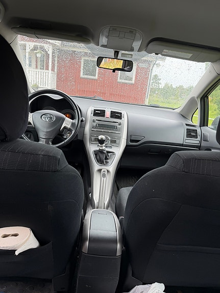 Toyota Auris 4 of 4