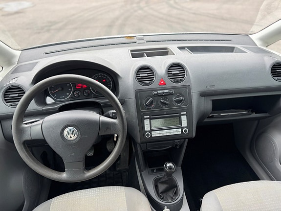 Volkswagen Caddy 16 of 23