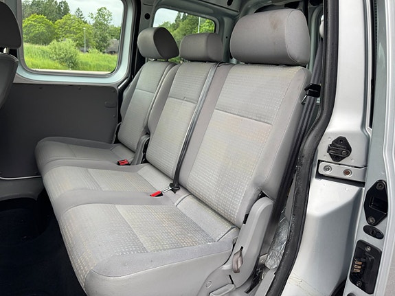 Volkswagen Caddy 14 of 23