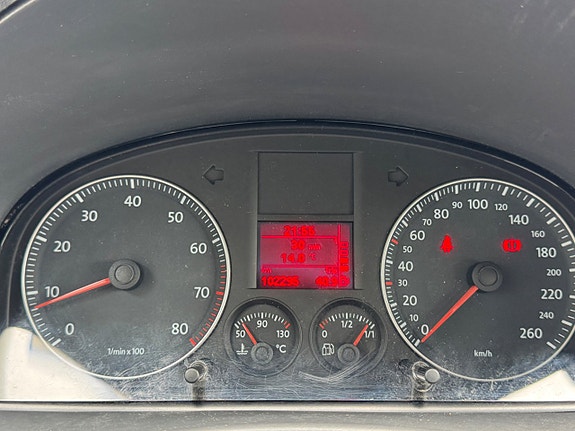 Volkswagen Caddy 23 of 23