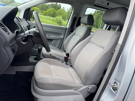 Volkswagen Caddy 15 of 23
