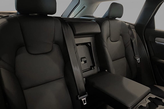 Volvo V90 10 of 13