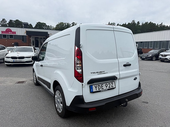 Ford Transit Connect 5 of 16