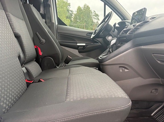 Ford Transit Connect 12 of 16