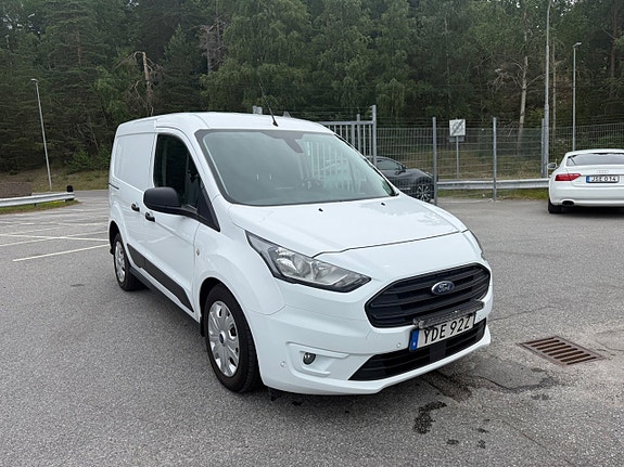 Ford Transit Connect 2 of 16