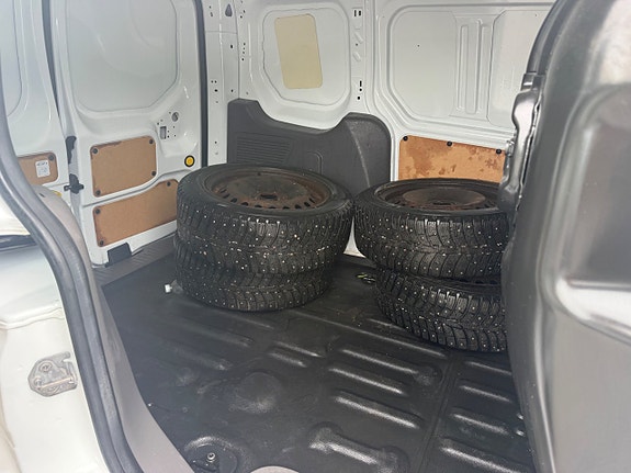 Ford Transit Connect 15 of 16