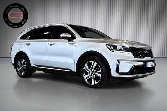 Kia Sorento 3 of 5