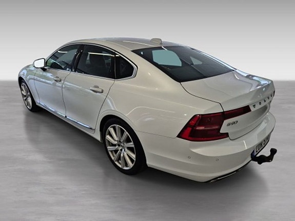 Volvo S90 4 of 5