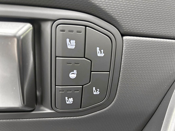 Kia Seltos 9 of 16