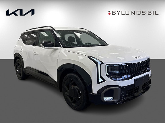 Kia Seltos 3 of 5