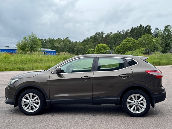 Nissan Qashqai 4 of 5